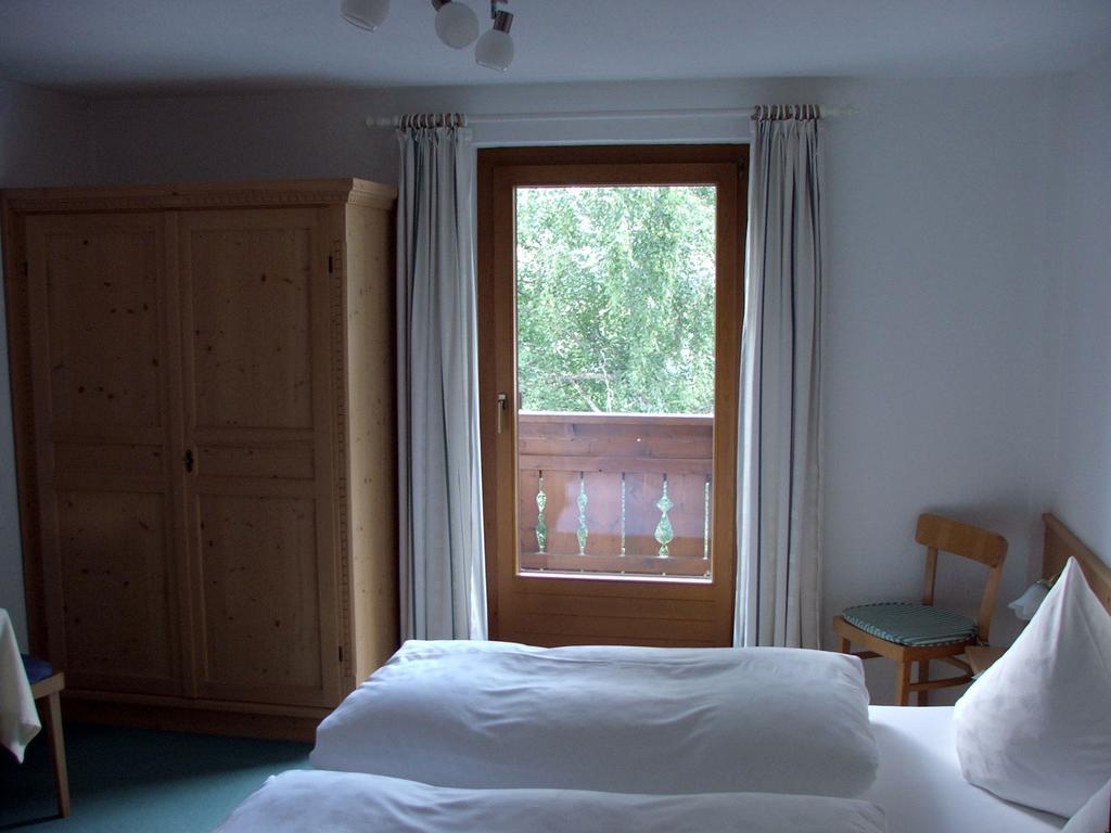 Haus Vasul Hotel Sankt Anton am Arlberg Kamer foto