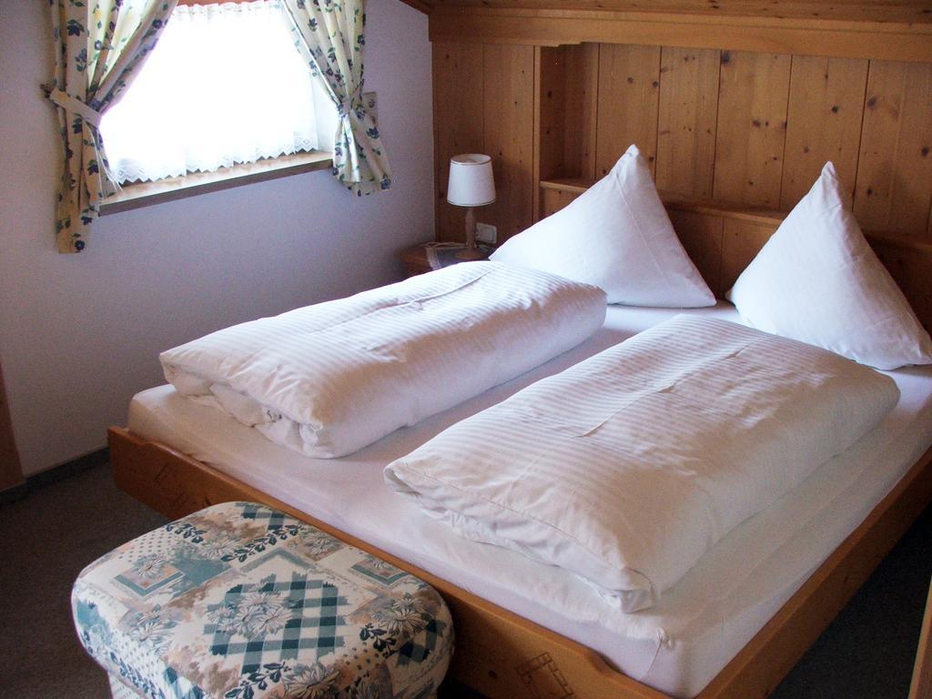Haus Vasul Hotel Sankt Anton am Arlberg Kamer foto