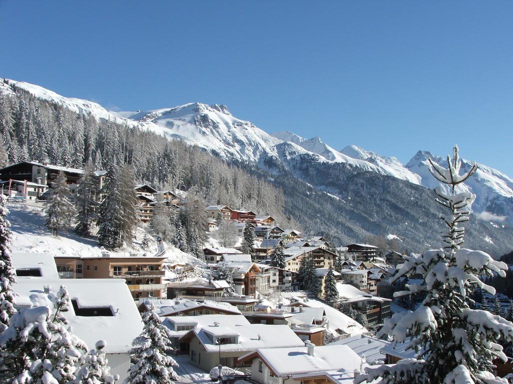 Haus Vasul Hotel Sankt Anton am Arlberg Buitenkant foto