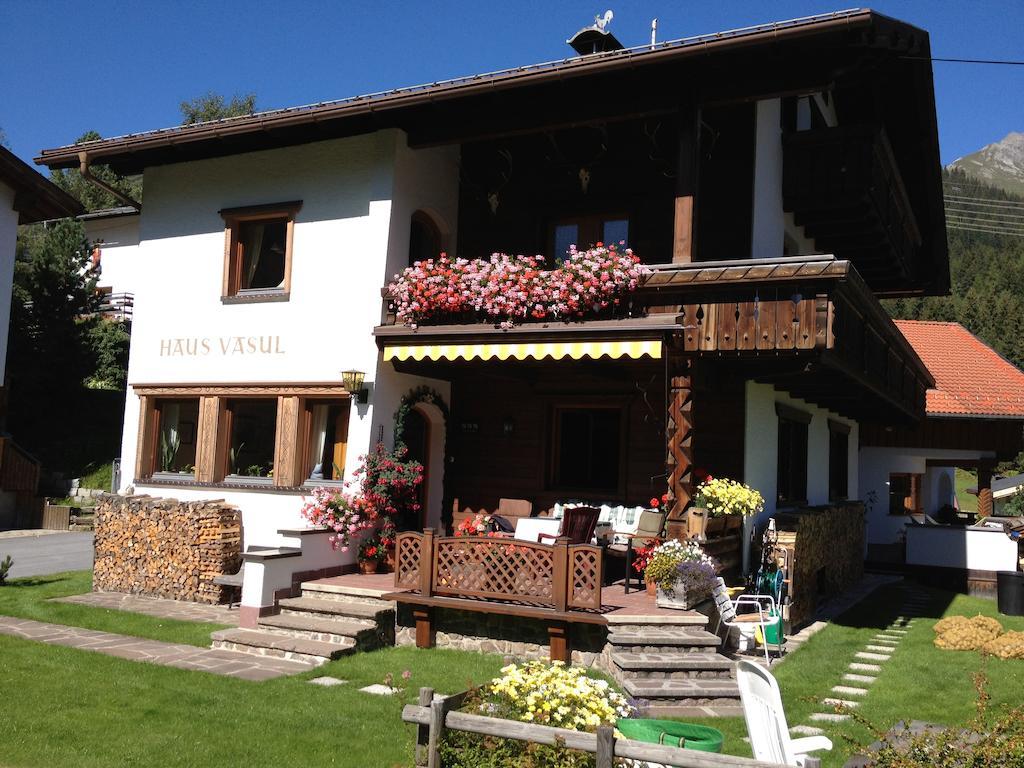 Haus Vasul Hotel Sankt Anton am Arlberg Buitenkant foto