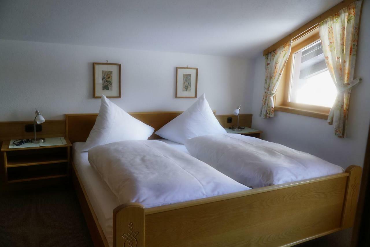 Haus Vasul Hotel Sankt Anton am Arlberg Buitenkant foto