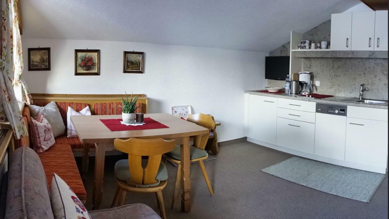 Haus Vasul Hotel Sankt Anton am Arlberg Buitenkant foto